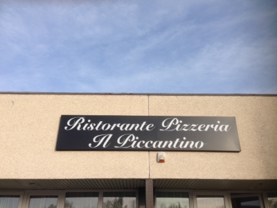 Insegne a Cassonetto in Dibond Freso (Traforato) con Illuminazione a LED